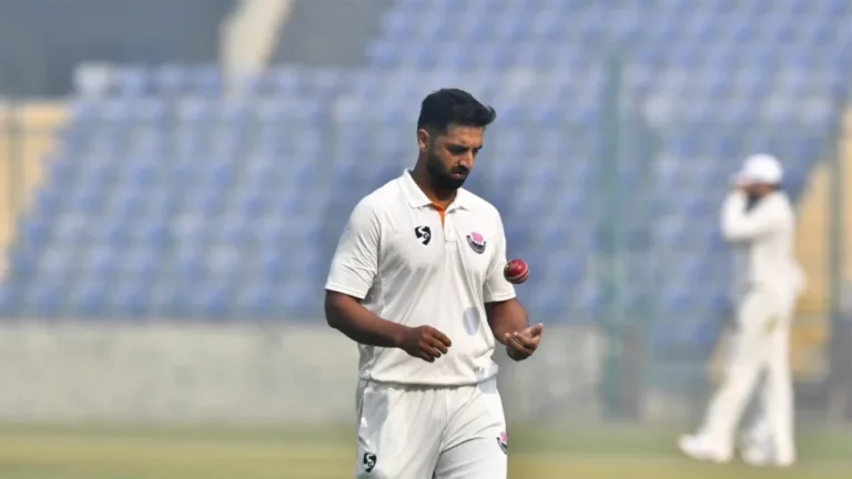 আফগানিস্তান টেস্ট দল: আকিব নবীর বাদ পড়া ও শুভমান গিলের ভূমিকা নিয়ে বিতর্ক