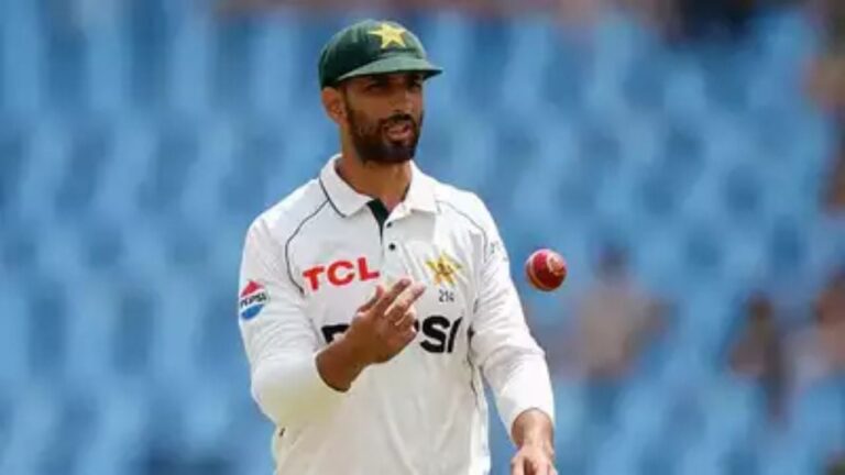 শান মাসুদের টেস্ট অধিনায়কত্ব বাঁচাতে মরিয়া চেষ্টা, পিসিবিতে ধোঁয়াশা