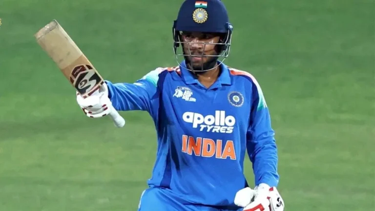 ভারতীয় দলে বড় পরিবর্তন: হর্ষ দুবের জায়গায় সুযোগ পেলেন অনুকুল রায়
